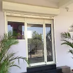 Oyo 4355 Goodland Inn