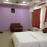 Oyo 4355 Goodland Inn