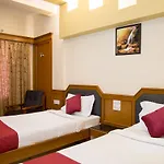 Adarsh Inn