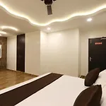 Rich Inn-Pondy Bazar
