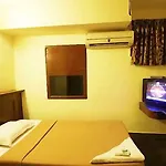 Hotel Aruna International