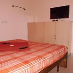 Sterling Homes Near Sankara Nethralaya & Apollo Hospitals Service Apartments With Kitchen