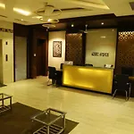 Avenue Hotel