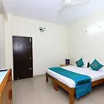 Capital O 10546 Parkway Inn