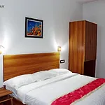 Gulnaar Guest House
