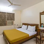 Crescent Homes, Adyar