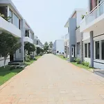 Oyo 42045 Nakshatra Enclave