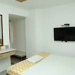 Maple Tree Hotel