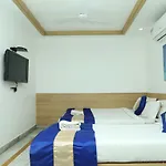 Maple Tree Hotel