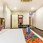 Fabhotel Royal Star