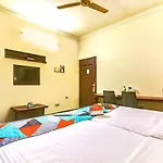 Fabexpress Nestlay Rooms - Nr Ambattur Railway Station