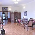 Niketana @ Boat Club