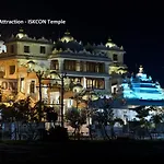 Oyo 9260 Olive Castles Inn