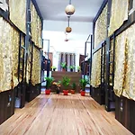Backpackers Inn