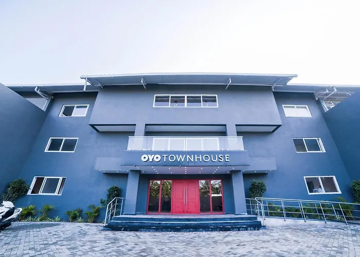 OYO Townhouse 211 Laguna Ecr