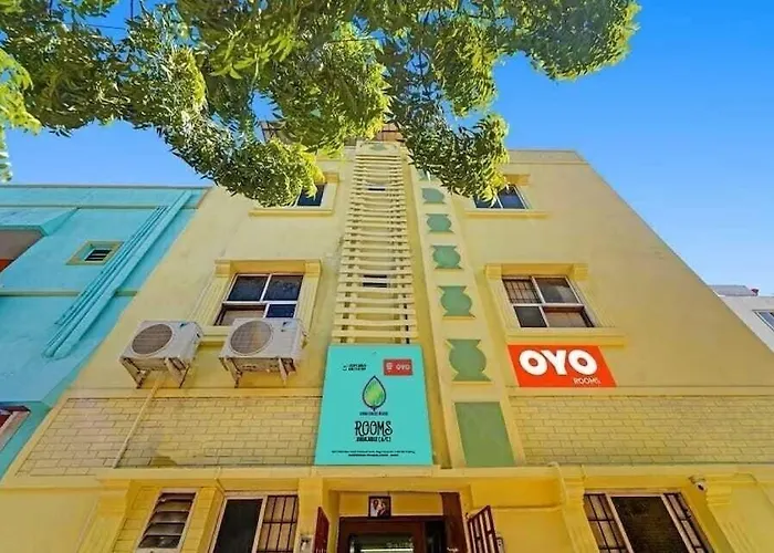 Oyo 81287 Empire Inn