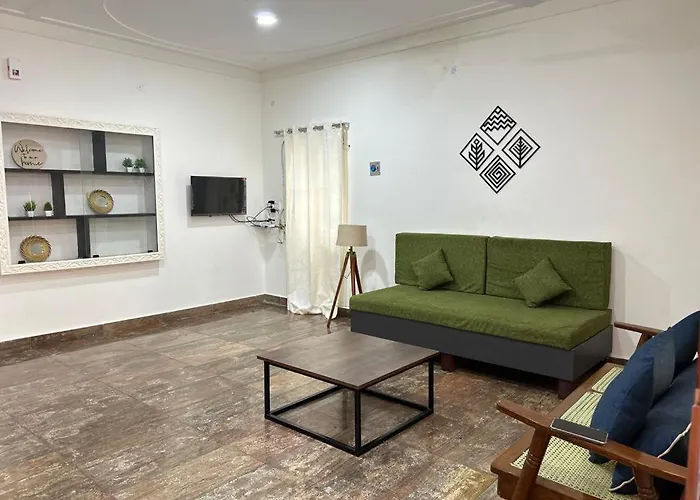 Homestay - Ac 3 Bhk Near Alrport