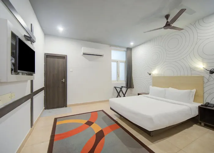 Hotel O Everest Hotel