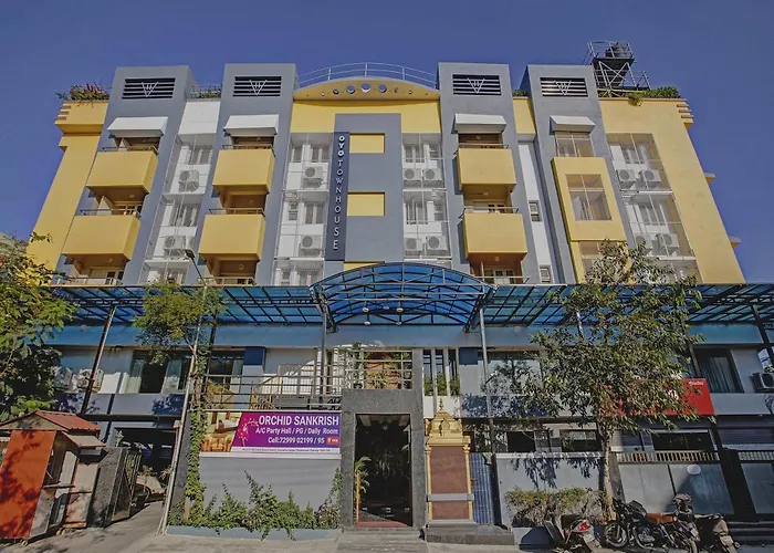 Super Townhouse Orchid Sankrish Near Balaji Dental College