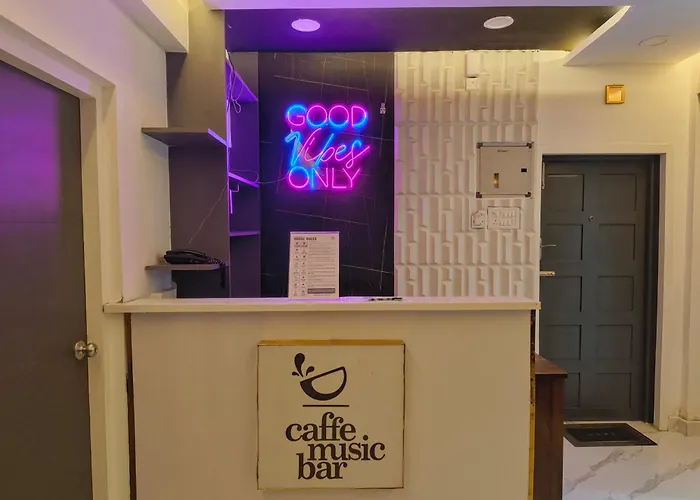 Oyster Stay - 3Bhk - Luxury Apartment
