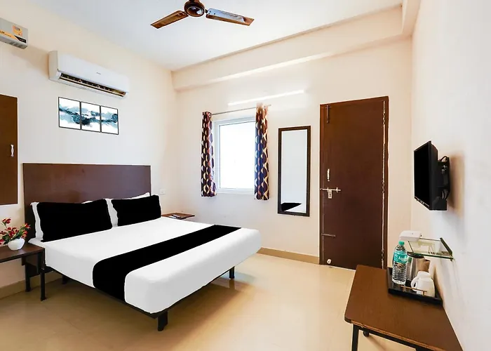 Super Hotel O Rathinapuram Near Airport