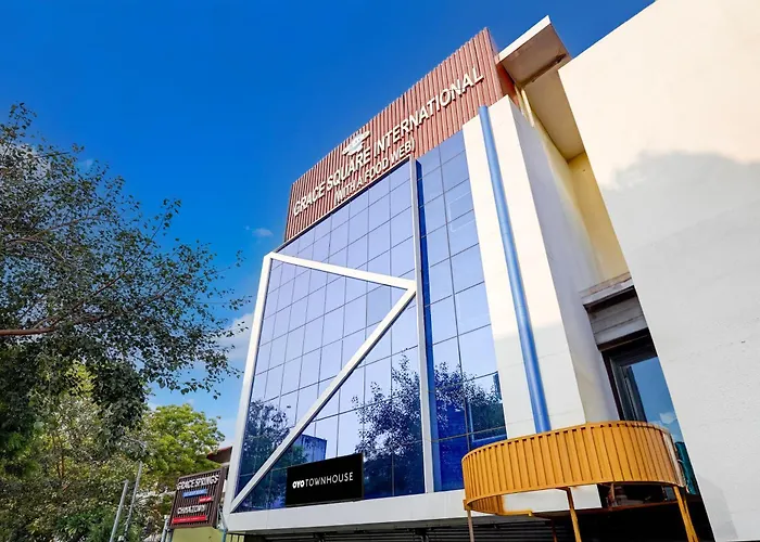 Townhouse Oriental Inn