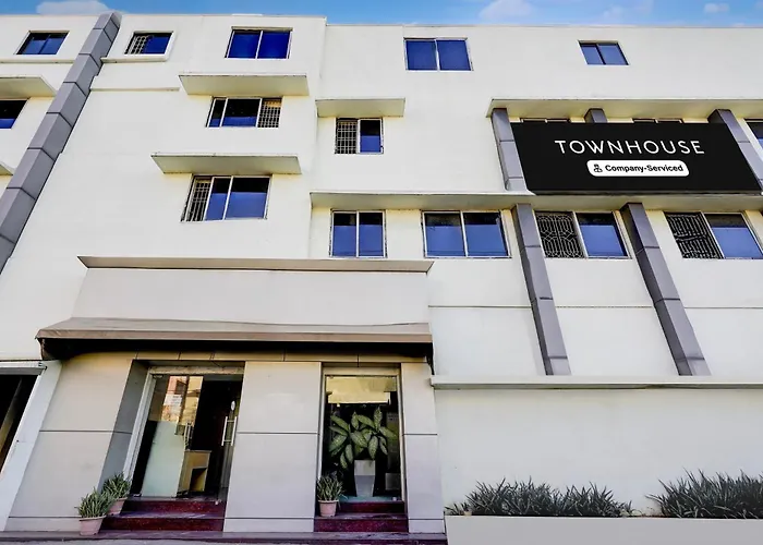 Townhouse Porur Formerly Welcome Inn