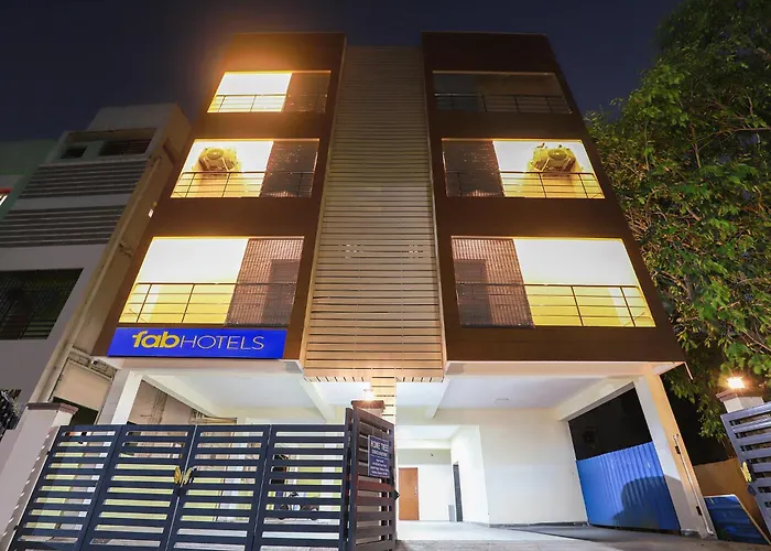 Fabhotel Home Tree Service Apartment Kolathur - Nr Thirumangalam Metro Station