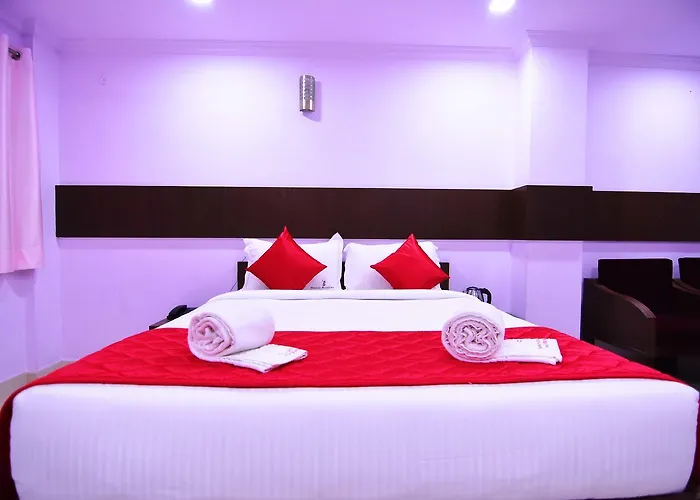 Fabhotel Panasia Residency