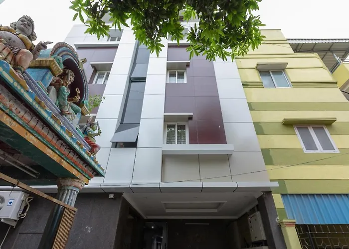 Oyo 17224 Swarnam Residency