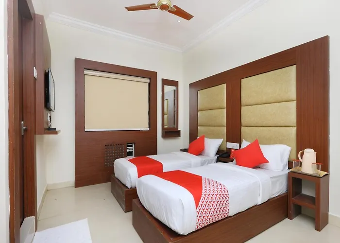 Oyo 13230 Ark Residency