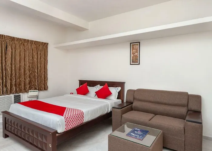 Oyo 24168 Amrita Inn