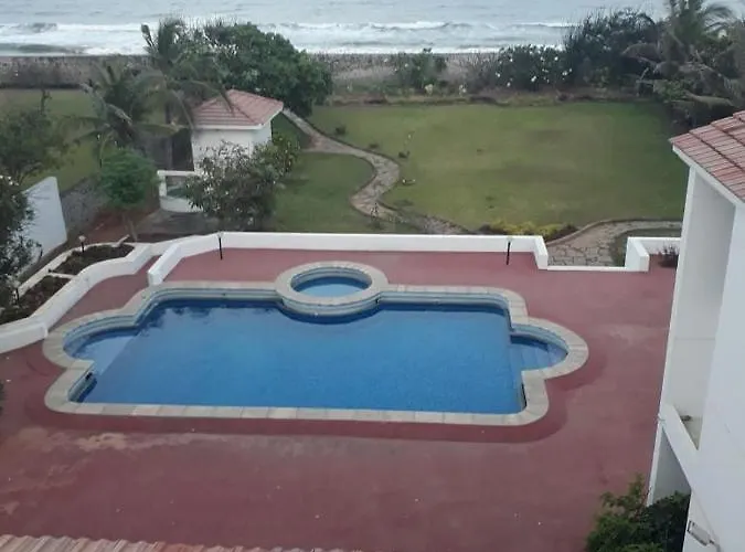 Heaven Beach Stays Ecr