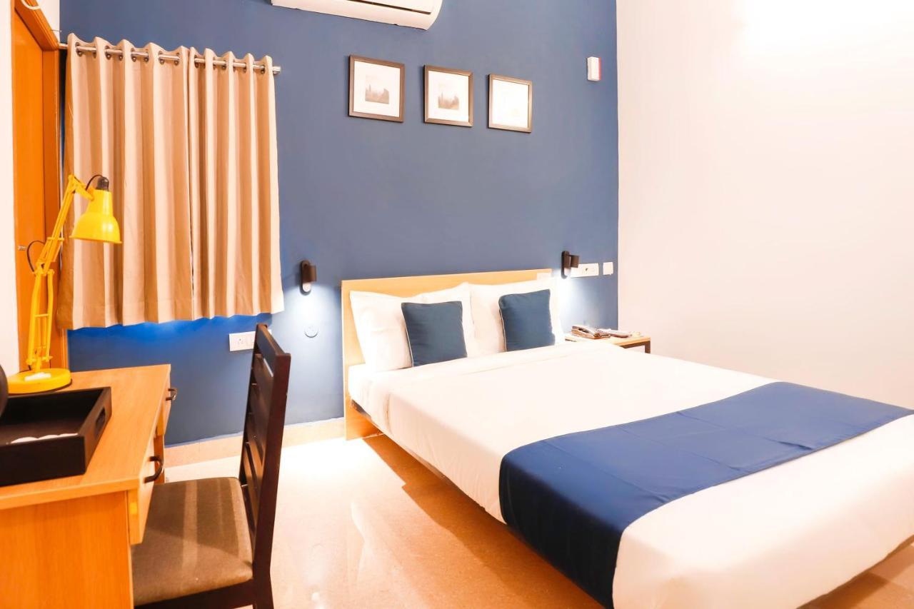 Hotel Silverkey Executive Stays 60446 Sadha Siva 36th Street