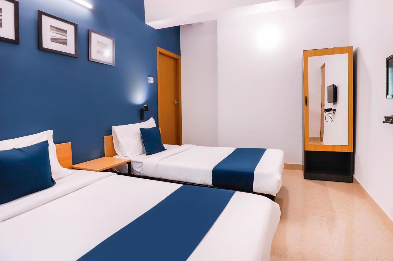Hotel Silverkey Executive Stays 60446 Sadha Siva 36th Street