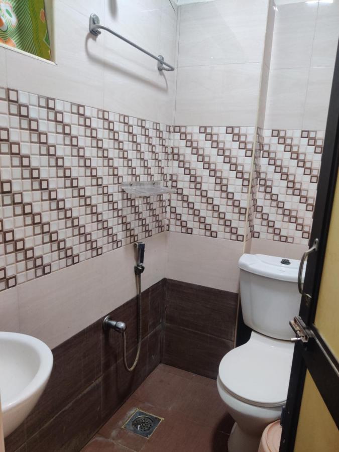Hotel Sarada Nivas