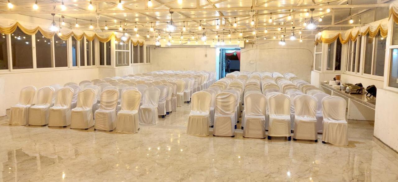 Fabhotel Prime Adore Residency