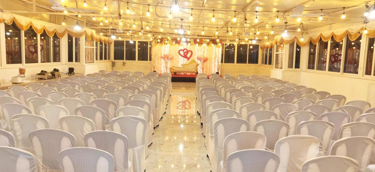 Fabhotel Prime Adore Residency Hotel