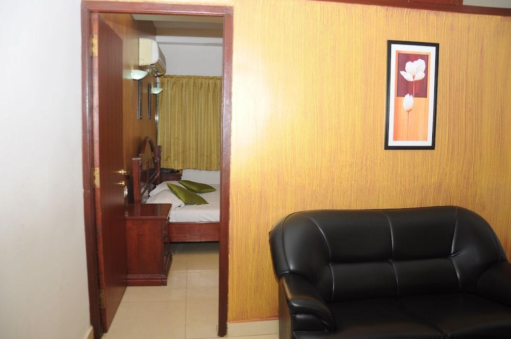 Hotel Kings Egmore 3*