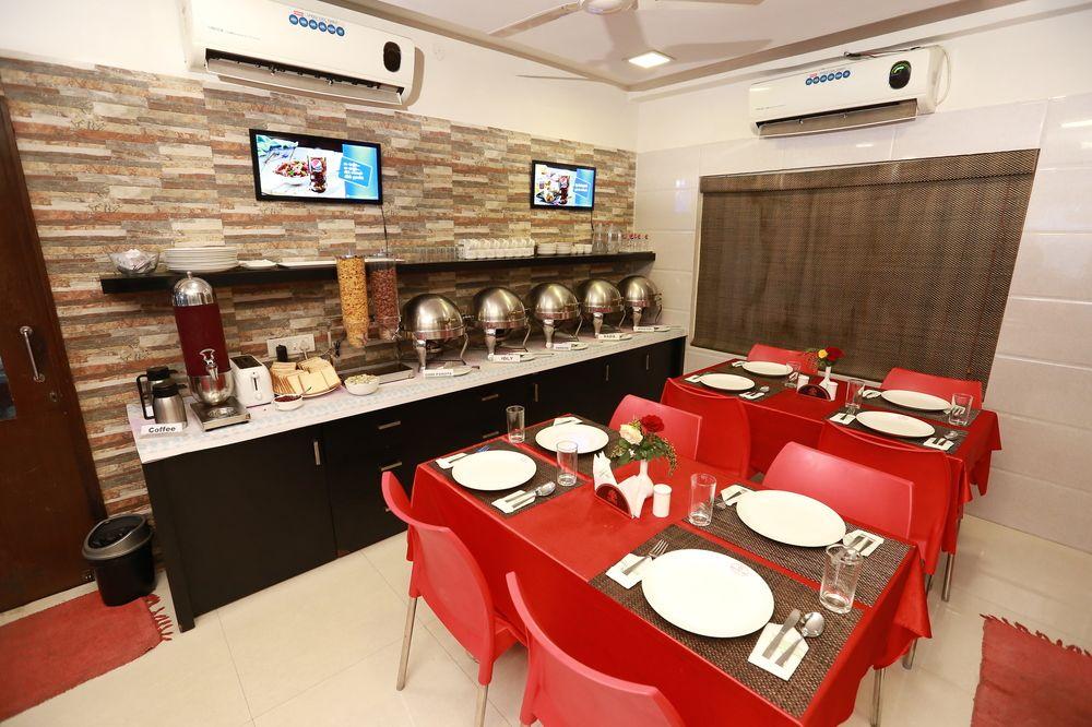 Greens Gate Hotel 2*
