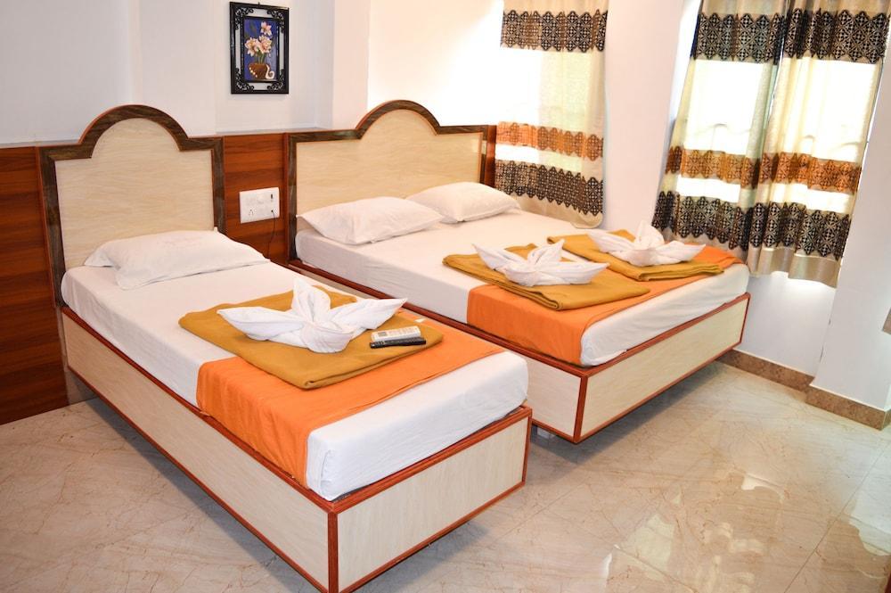 Hotel Mallika Residency 2*