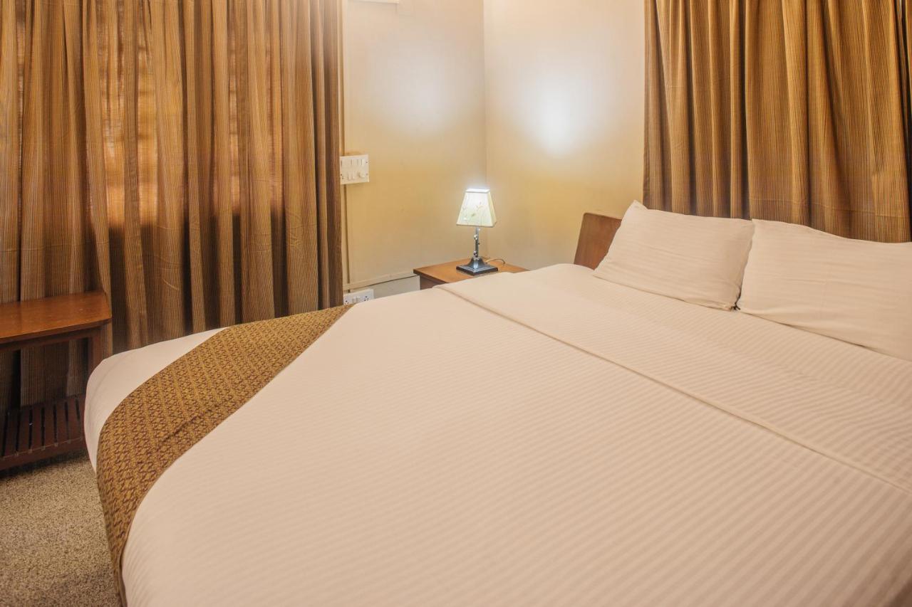 Guest house Hanu Reddy Residences Wallace Garden Chennai