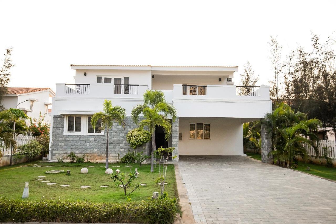 Capital O 40286 Lush Garden Hotel Chennai