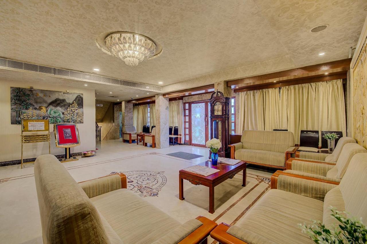Hotel Metro Grand