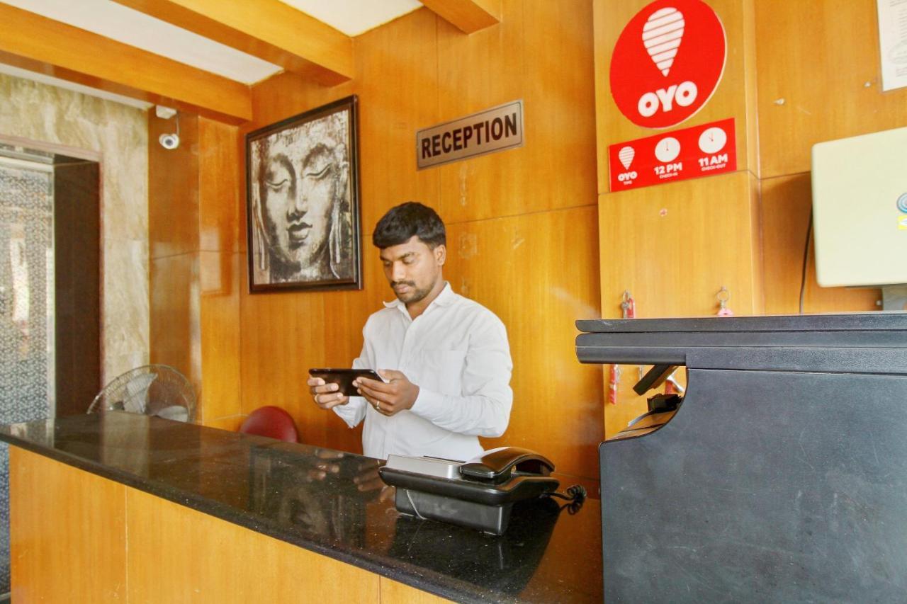 Hotel Oyo 4494 Amrita 3*