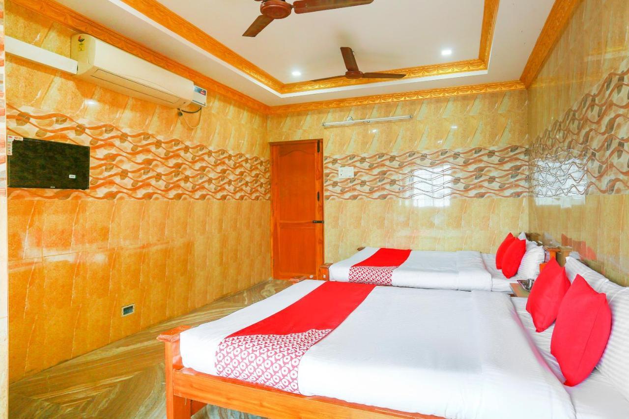 Hotel Oyo 68796 Shanthi Mahal 3*