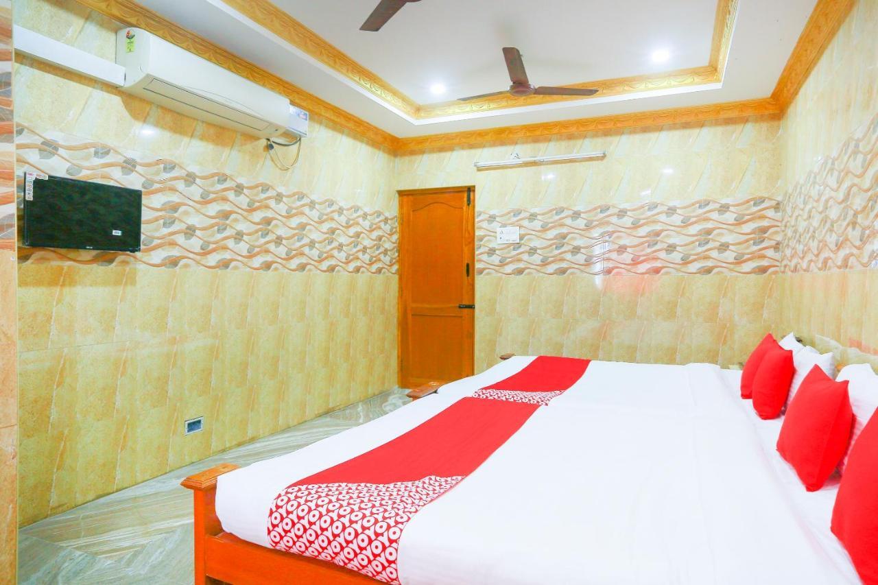 Hotel Oyo 68796 Shanthi Mahal