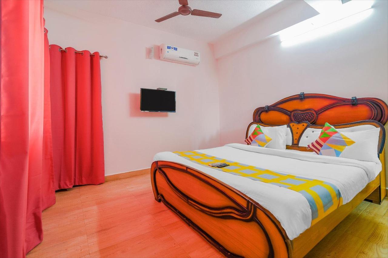 Casa de hóspedes Oyo 61678 Sai Krishna Nithyalam 3*
