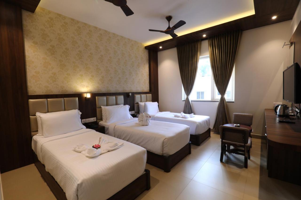 Mayuraa Residency