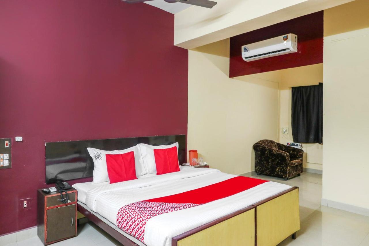 Hotel Oyo 45895 Blue Nile